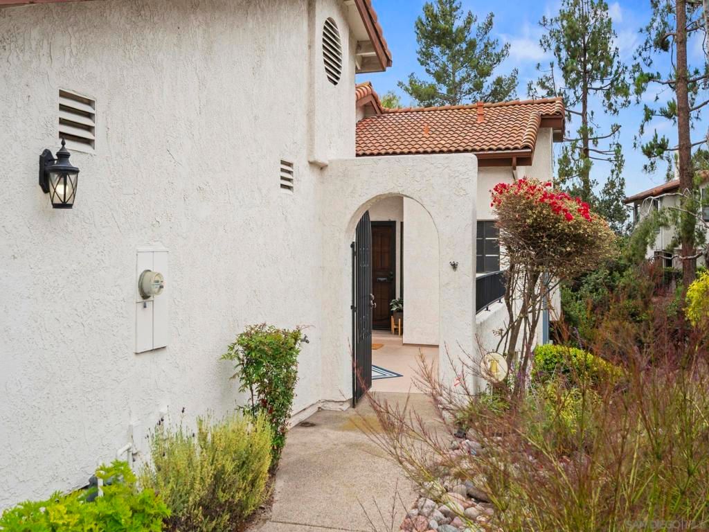Image 5 of property listing at 1536 Apache Dr. #F, Chula Vista, CA 91910
