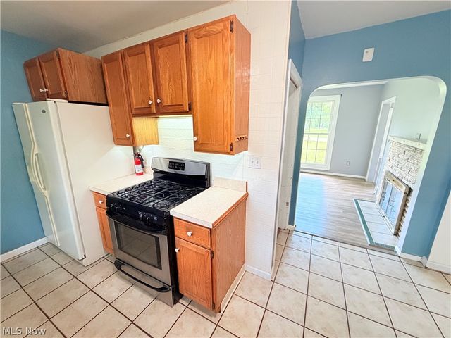 8803 Spring Valley Drive, Mentor, OH 44060
