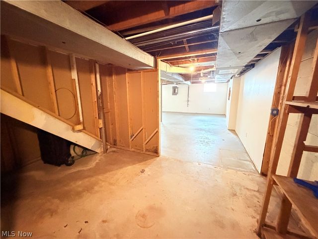 8803 Spring Valley Drive, Mentor, OH 44060