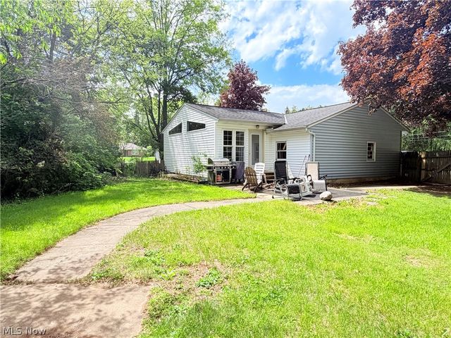 8803 Spring Valley Drive, Mentor, OH 44060