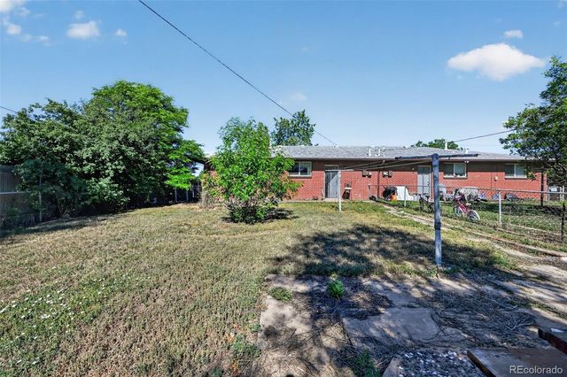 26 Newland Court, Denver, CO 80226