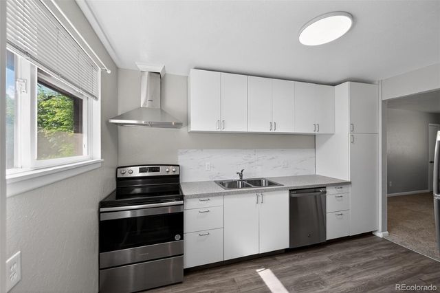 26 Newland Court, Denver, CO 80226