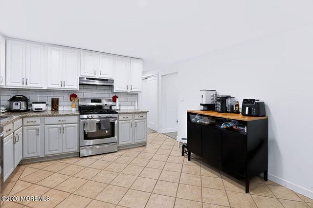 1717 1st Avenue, Toms River, NJ 08757