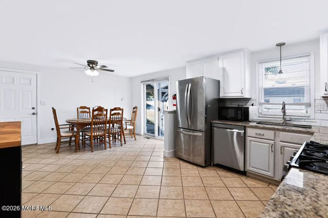 1717 1st Avenue, Toms River, NJ 08757