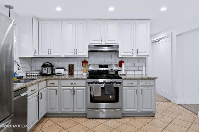 1717 1st Avenue, Toms River, NJ 08757