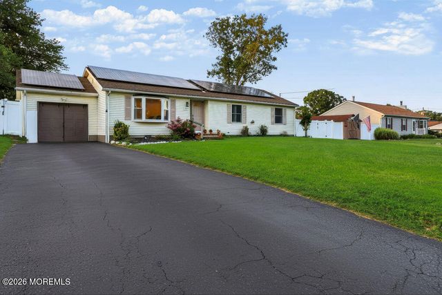 1717 1st Avenue, Toms River, NJ 08757