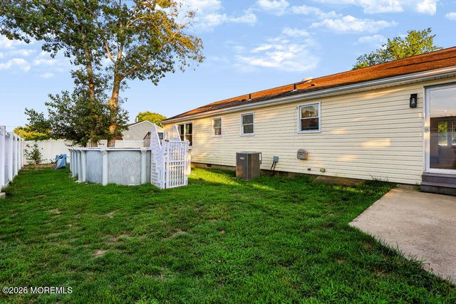 1717 1st Avenue, Toms River, NJ 08757