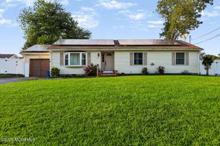 1717 1st Avenue, Toms River, NJ 08757