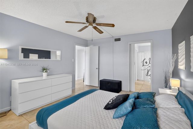 7897 Golf Cir Dr 307, Margate, FL 33063