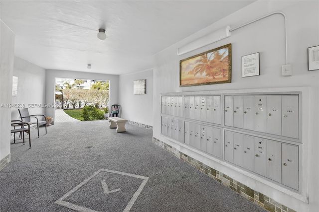 7897 Golf Cir Dr 307, Margate, FL 33063