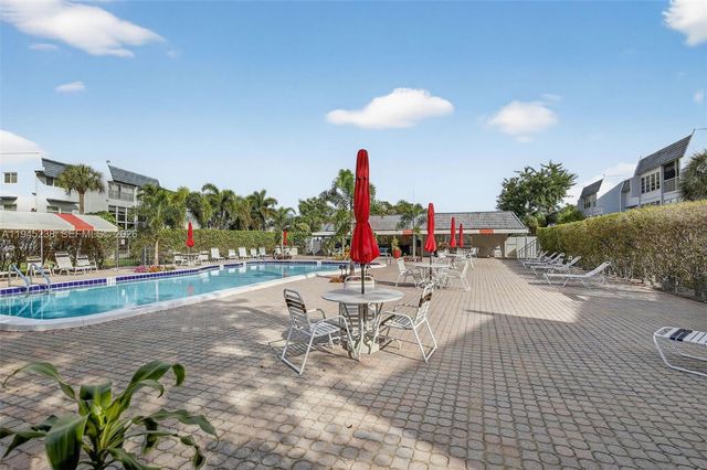 7897 Golf Cir Dr 307, Margate, FL 33063