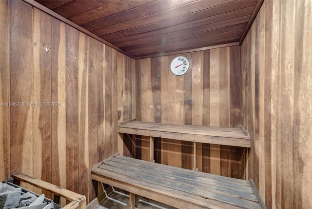 7897 Golf Cir Dr 307, Margate, FL 33063