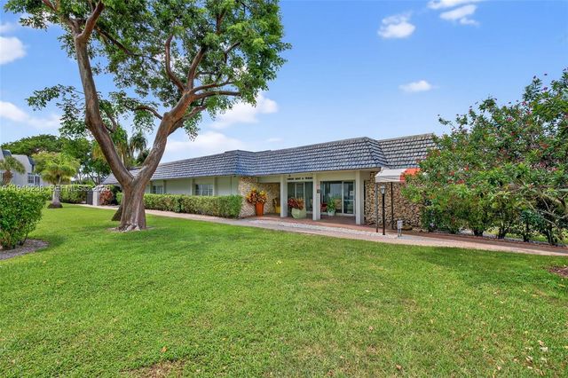 7897 Golf Cir Dr 307, Margate, FL 33063