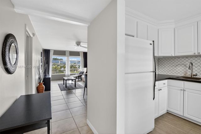 7897 Golf Cir Dr 307, Margate, FL 33063