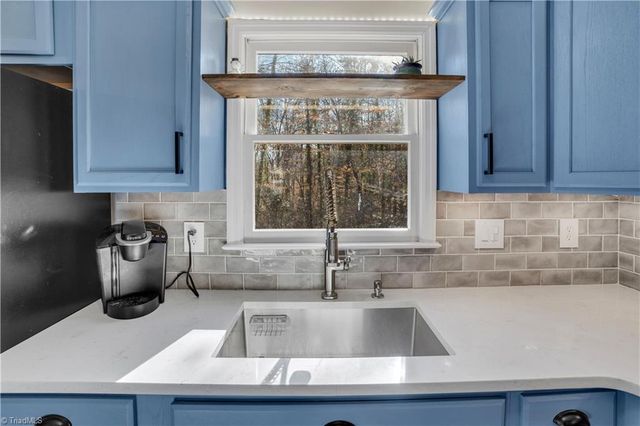 3137 Russell Way Lane, Winston-salem, NC 27127