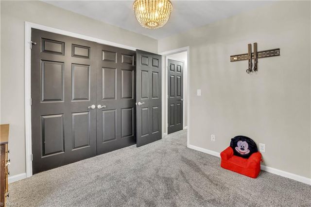 3137 Russell Way Lane, Winston-salem, NC 27127