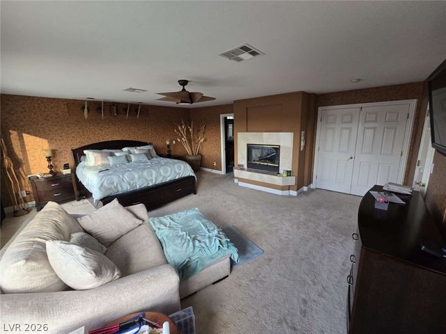 8728 Castle Hill Avenue, Las Vegas, NV 89129