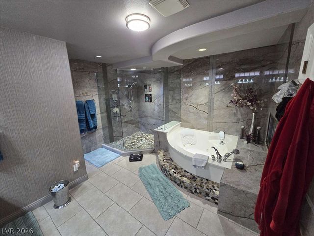 8728 Castle Hill Avenue, Las Vegas, NV 89129