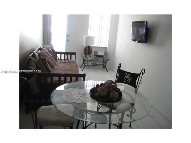 100 Lincoln Rd 437, Miami Beach, FL 33139