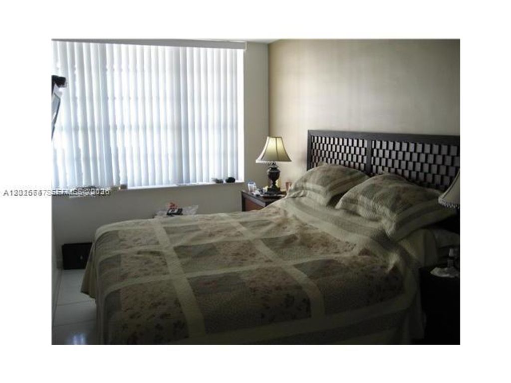 100 Lincoln Rd 437, Miami Beach, FL 33139