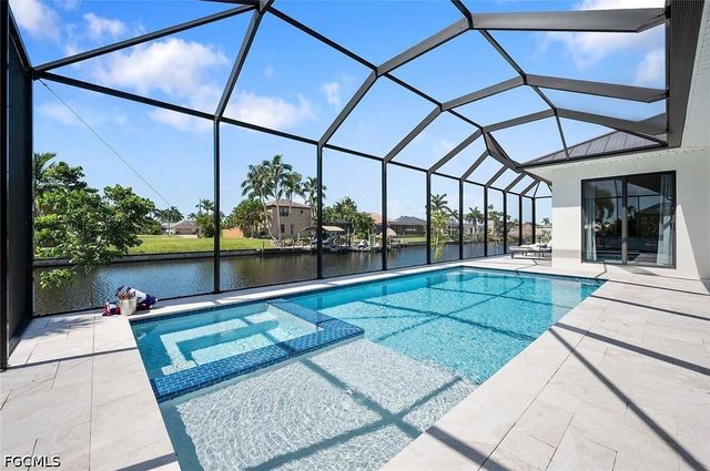 2802 Gleason PKWY, Cape Coral, FL 33914