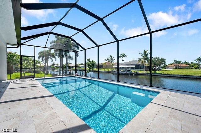 2802 Gleason PKWY, Cape Coral, FL 33914