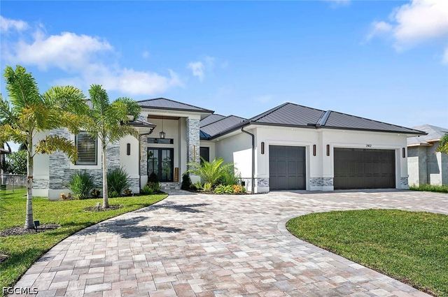 2802 Gleason PKWY, Cape Coral, FL 33914