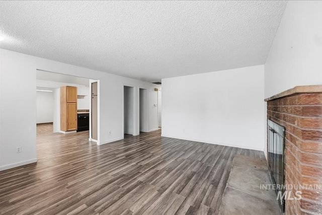 4151 N Patton Ave, Boise, ID 83704