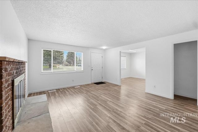 4151 N Patton Ave, Boise, ID 83704