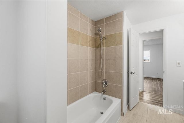 4151 N Patton Ave, Boise, ID 83704