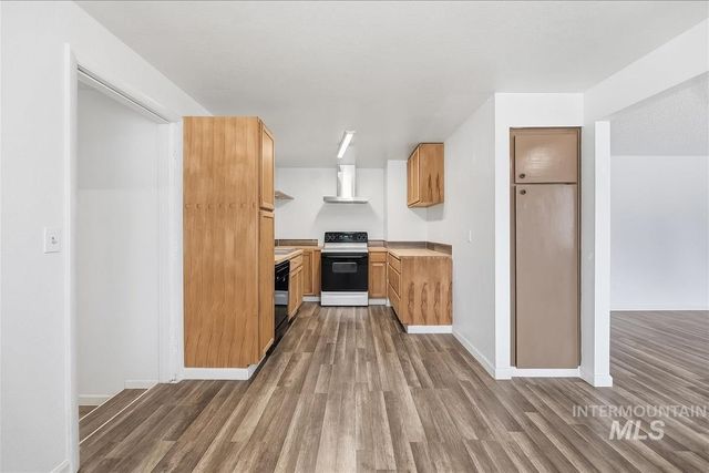 4151 N Patton Ave, Boise, ID 83704