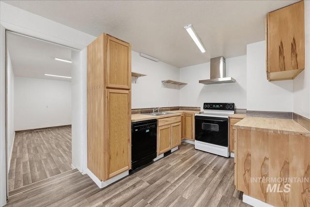 4151 N Patton Ave, Boise, ID 83704