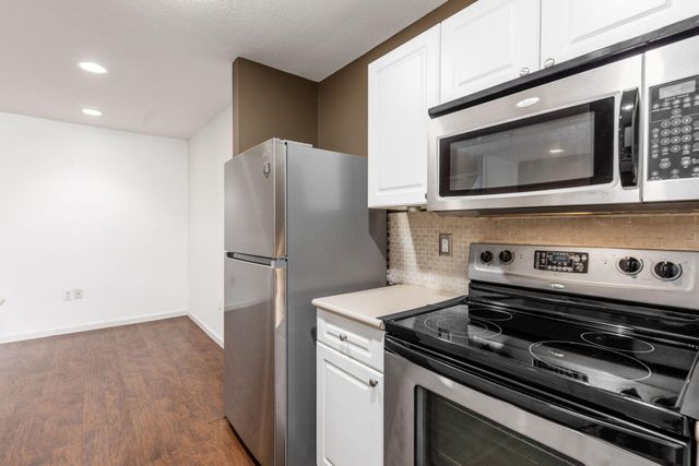 300 Pagodatree Drive, Blacklick, OH 43004