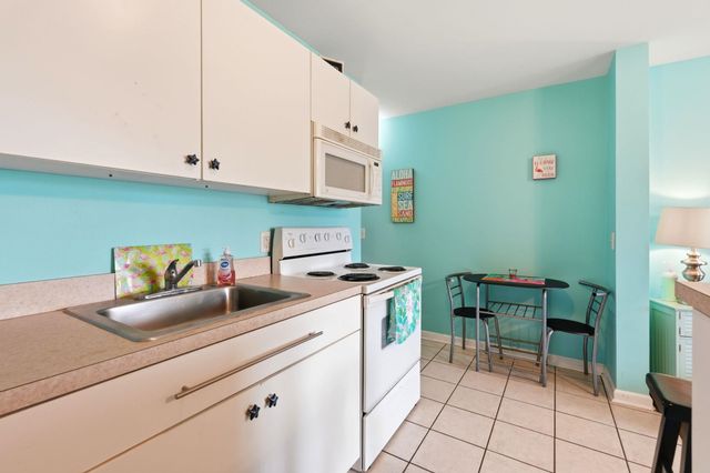 804 12th Ave S Apt 104, North Myrtle Beach, SC 29582
