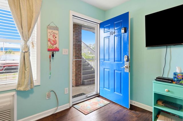804 12th Ave S Apt 104, North Myrtle Beach, SC 29582