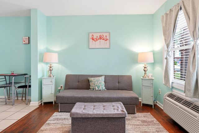 804 12th Ave S Apt 104, North Myrtle Beach, SC 29582