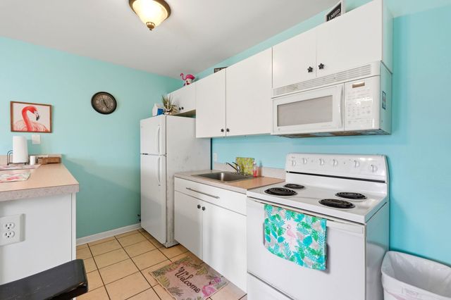 804 12th Ave S Apt 104, North Myrtle Beach, SC 29582