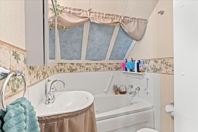 779 Catawba RD, Daleville, VA 24083