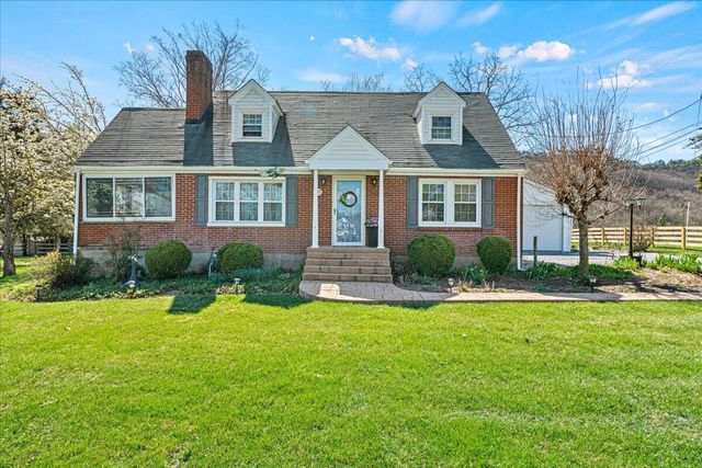 779 Catawba RD, Daleville, VA 24083