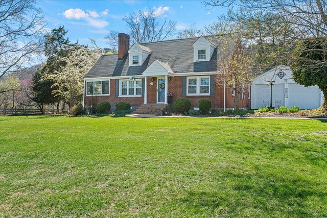 779 Catawba RD, Daleville, VA 24083