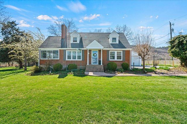 779 Catawba RD, Daleville, VA 24083