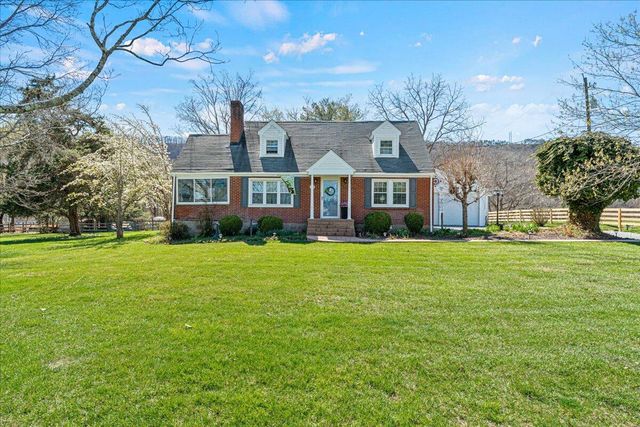 779 Catawba RD, Daleville, VA 24083