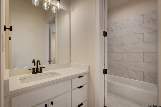 543 Private Road 6305, Mineola, TX 75773