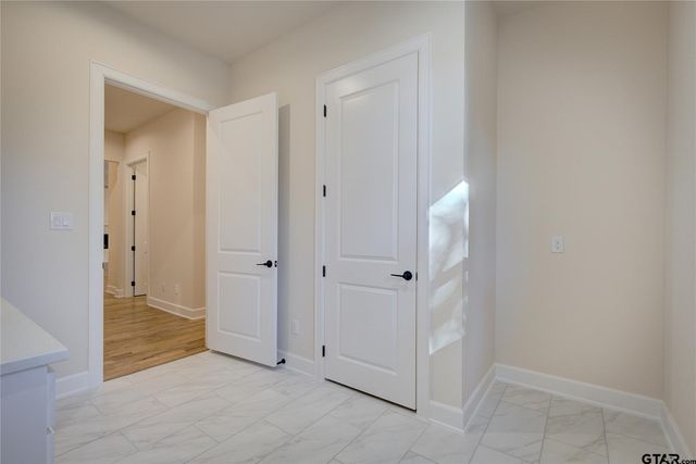 543 Private Road 6305, Mineola, TX 75773