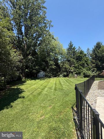 694 LINDSEY WAY, Horsham, PA 19044