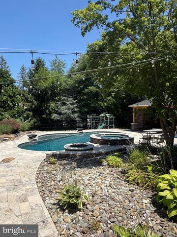 694 LINDSEY WAY, Horsham, PA 19044