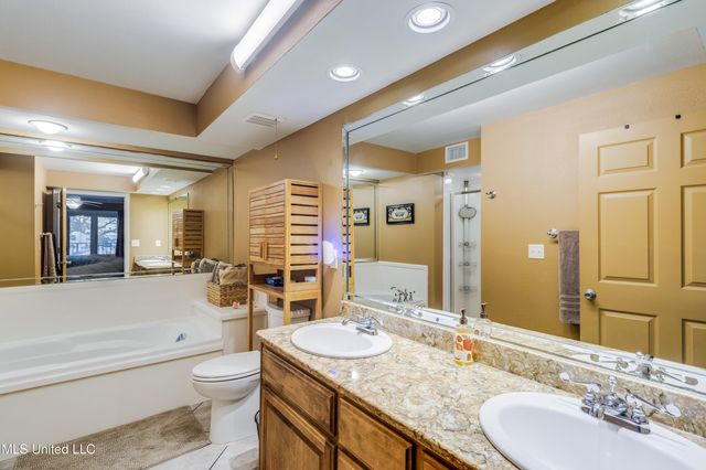 2046 Beach Boulevard, 328, Biloxi, MS 39531