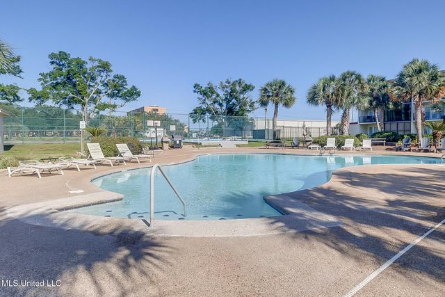 2046 Beach Boulevard, 328, Biloxi, MS 39531