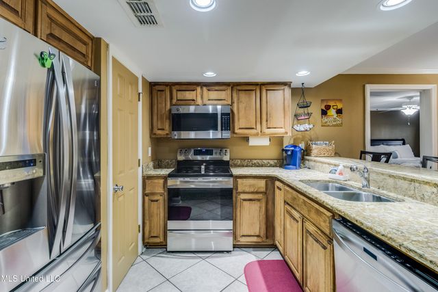 2046 Beach Boulevard, 328, Biloxi, MS 39531