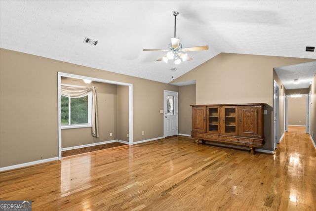 842 Twin Oaks Drive, Monroe, GA 30655